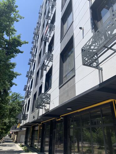 снять квартиру без риэлтора: 3 комнаты, 90 м², Элитка, 8 этаж, ПСО (под самоотделку)