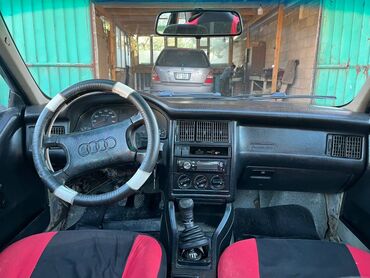Audi: Audi 80: 1987 г., 1.8 л, Механика, Бензин, Седан