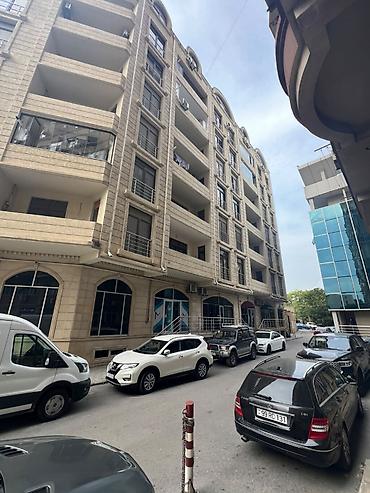 qurgusun satisi: 4 otaqlı, Yeni tikili, 168 kv. m — 1