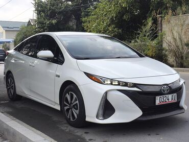 Toyota: Toyota Prius: 2019 г., 1.8 л, Вариатор, Гибрид, Хэтчбэк