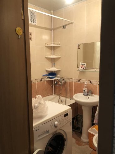 2 комнатная квартира бишкек в Кыргызстан | Посуточная аренда квартир: 2 комнаты, 42 м², 104 серия, 2 этаж