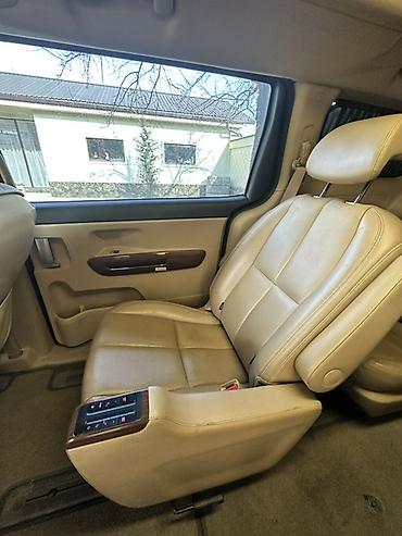 Kia: Kia Carnival: 2017 г., 2.2 л, Автомат, Дизель, Минивэн — 12