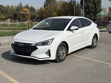машина в росрочку: Hyundai Avante: 2019 г., 1.6 л, Автомат, Бензин, Седан