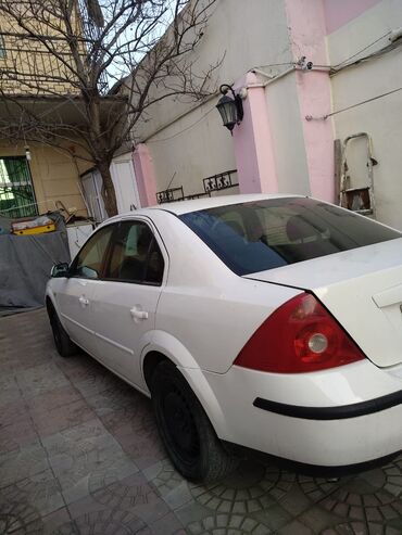 fort karqo: Ford Mondeo: 2 л | 2001 г. | 200000 км Седан