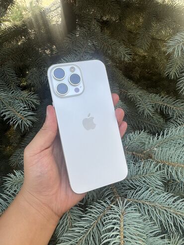 кольцевая лампа для телефона: IPhone 16 Pro Max, Б/у, 256 ГБ, White Titanium, 100 %