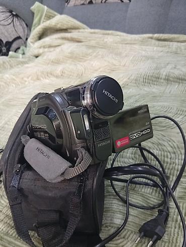 Видеокамеры: Видеокамера Hitachi Hybrid Camcorder DVD/HDD Особенности: - Гибридная — 2