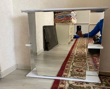 жыгач идиш: Срочно продаю Зеркало новая с полочками идеальный для всего…
Звонить-+