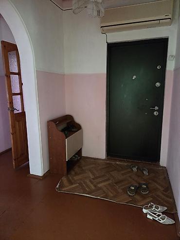 Uzunmüddətli kirayə mənzillər: Yalnız xanimlar. Sumqayıt şəhəri .6 cı mik.ev 27. Balkon məscidə — 5