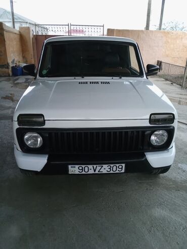 VAZ (LADA): VAZ (LADA) 4x4 Niva: 1.7 l | 2013 il Universal