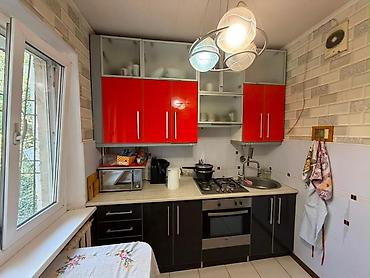 Квартиры: 3 комнаты, 80 м², Асанбай мкр 105 серия, 2 этаж — 6
