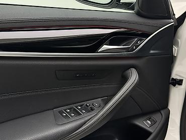 BMW: BMW 5 series: 2019 г., 2 л, Автомат, Бензин, Седан — 17