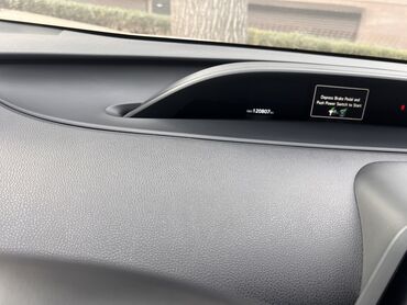 prius: Toyota Prius: 2018 г., 1.8 л, Вариатор, Электромобиль, Седан