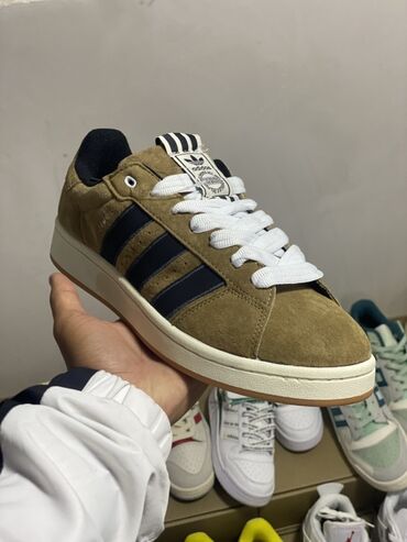 Кроссовки и спортивная обувь: Кеды Adidas Campus (оригинальная линейка Originals) - Материал верха — 4