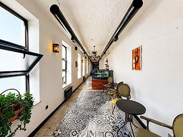 Коммерческая недвижимость: İcarəyə verilir obyekt 140 m², 28 May m. Daha 7 şəklə bax Agentlik 1 — 4