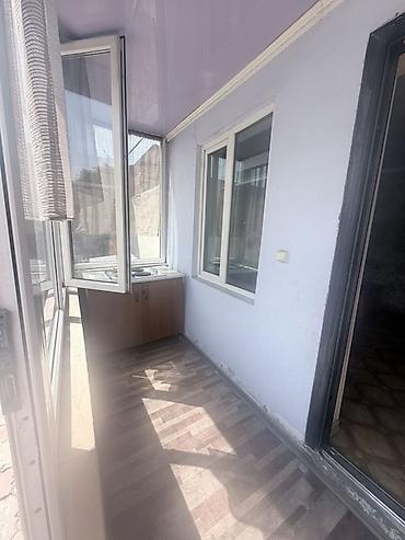 долгосрочно квартира: 30 м², 2 комнаты, Без подселения — 2
