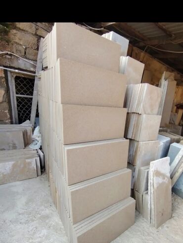 Kafel və metlax: Açıq bej rəngli, düzbucaqlı formalı kafel. Bu kafel müxtəlif -da lalafo.az — 37 Kafel və metlax: Açıq bej rəngli, düzbucaqlı formalı kafel. Bu kafel müxtəlif — 37