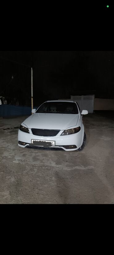 Daewoo: Daewoo Gentra: 2015 г., 1.5 л, Механика, Бензин, Седан