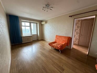 тоголок молдо фрунзе: 1 комната, 39 м², Индивидуалка, 5 этаж, Косметический ремонт