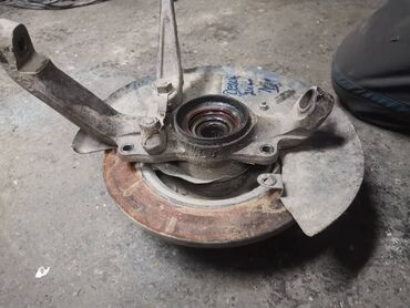 Auto delovi: Glavcina desnog prednjeg tocka Lada 2121,21213 Niva 24mm br.1 — 11