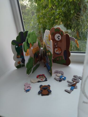 Детские книги: Детская развивающая книга из фетра. Подходит для детей от 1 года — 18