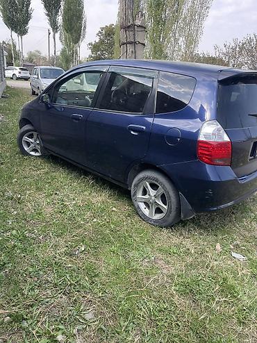 Продажа авто: Honda Fit: 2003 г., 1.5 л, Автомат, Бензин, Хэтчбэк — 4