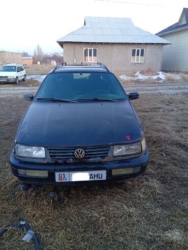 Volkswagen: Volkswagen Passat: 1994 г., 1.8 л, Механика, Бензин