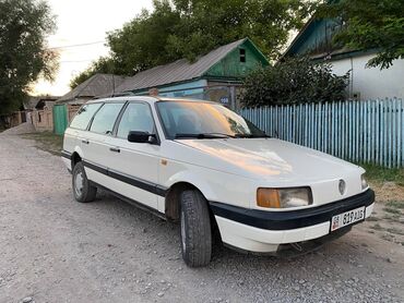 Продажа авто: Volkswagen Passat: 1988 г., 1.8 л, Механика, Бензин, Универсал