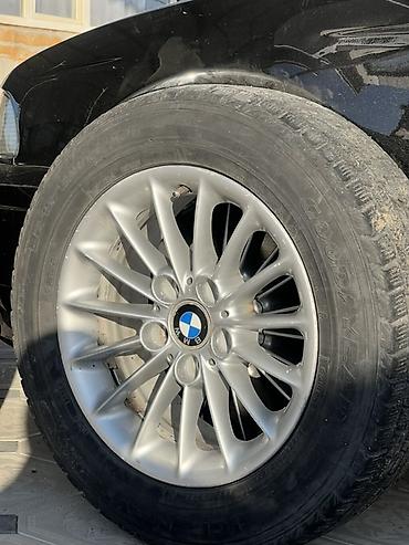 r16 р16: Комплект оригинальных дисков BMW с зимними шинами - Диски: литые BMW — 1