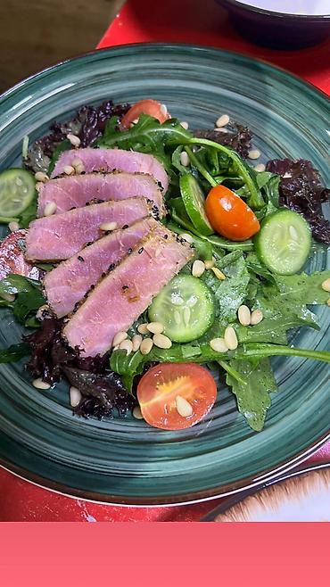 Готовые блюда, кулинария: Салаты и холодные закуски - Цезарь с креветками: хрустящие листья — 6