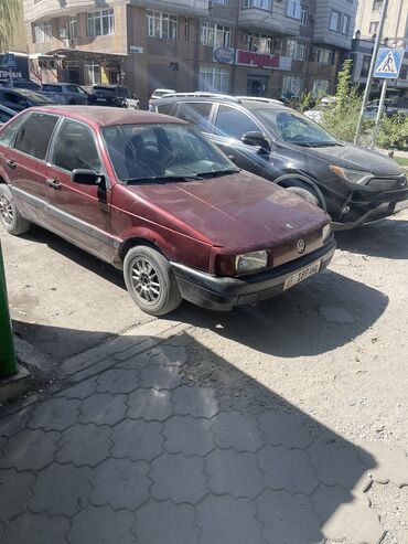ылдам экспресс талас: Volkswagen Passat: 1989 г., 1.8 л, Механика, Бензин, Седан