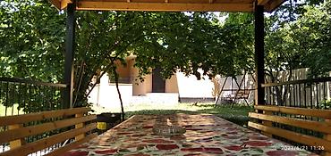 Günlük kirayə evlər: 100 kv. m, 3 otaqlı, Kombi — 13