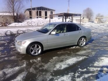 Toyota: Toyota Altezza: 2001 г., 2 л, Автомат, Бензин, Седан