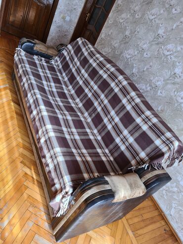 Divanlar: Divan, İşlənmiş, Açılan, Bazalı, Vеlur parça, Çatdırılma yoxdur -da lalafo.az — 8 Divanlar: Divan, İşlənmiş, Açılan, Bazalı, Vеlur parça, Çatdırılma yoxdur — 8