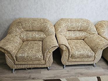 klassik divan: Klassik üslubda yumşaq mebel dəsti divan acilir kravat olur - — 2