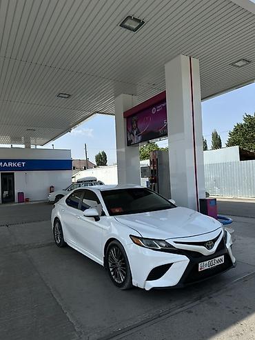 Toyota: Toyota Camry: 2018 г., 2.5 л, Бензин, Седан — 6
