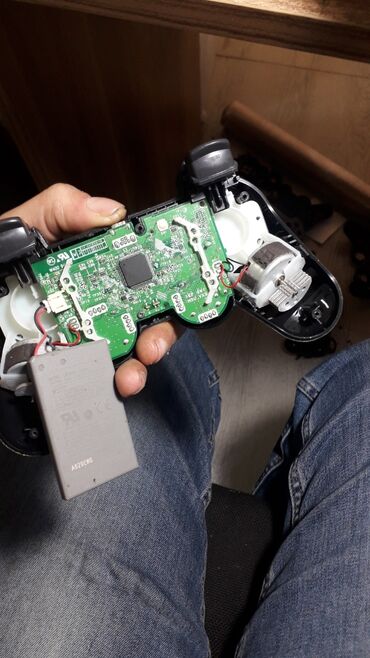PS3 (Sony PlayStation 3): Vatsapa yazin lalafoda mesaj atmayin playstation pultlarinin temiri en