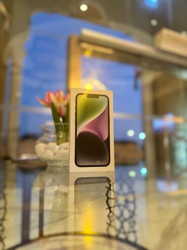 iphone 14 qiymətləri: IPhone 14, 128 GB, Ağ, Face ID, Barmaq izi