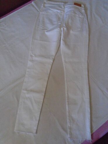 Farmerke: St.Oliver bele pantalone, model Isabell skinny fit, predivne, nogavice — 6