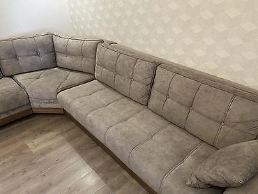 Divanlar: Damla firmasının divanıdır. uzunluğu 3 cm, eni 3 cm. Əla — 3