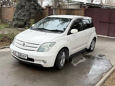 машина ист: Toyota Ist: 2002 г., 1.5 л, Автомат — 1