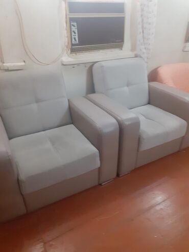 Kişi ayaqqabıları: Ünvan novxanı istəyən vatsapa yazsın