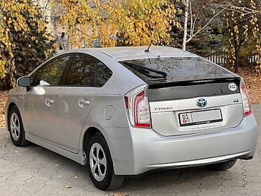 сту: Toyota Prius: 2012 г., 1.8 л, Вариатор, Гибрид, Лифтбек — 8