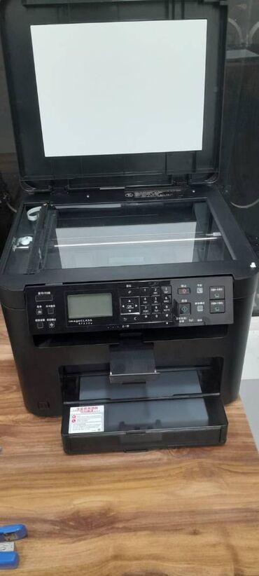 Printerlər: Canon MF232w model printer satılır Heç bir problemi yoxdur, çox az