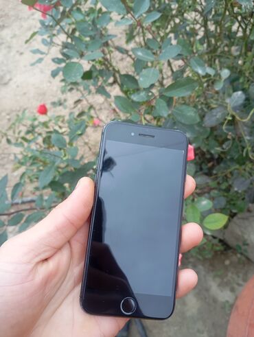 iphone 7 64: IPhone 7, 32 GB, Jet Black, Barmaq izi