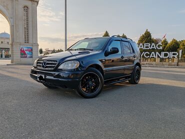 2 otaqlı mənzil: Mercedes-Benz ML 320: 3.2 l | Ofrouder/SUV