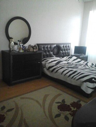 Uzunmüddətli kirayə evlər: 200 kv. m, 4 otaqlı, Qaz, Kombi, İşıq -da lalafo.az — 2 Uzunmüddətli kirayə evlər: 200 kv. m, 4 otaqlı, Qaz, Kombi, İşıq — 2