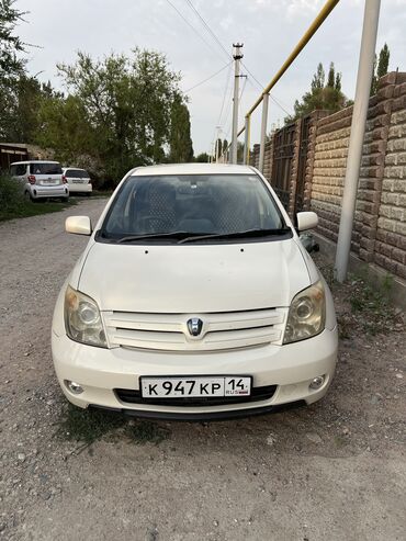 передок на трактор: Toyota ist: 2005 г., 1.5 л, Автоматтык, Бензин, Пикап