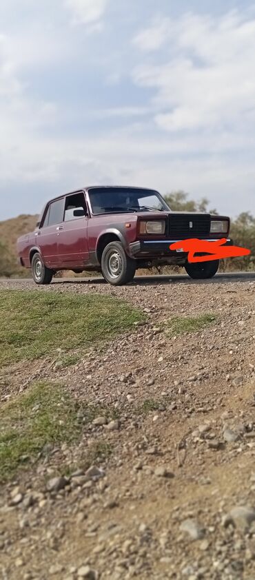 3 kameralı videoregistrator: VAZ (LADA) 2107: 0.3 l | 2002 il 1300 km Universal