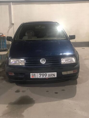 Volkswagen: Volkswagen Vento: 1992 г., 1.8 л, Механика, Бензин, Седан — 3