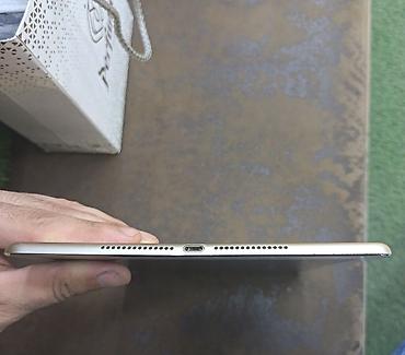 ipad air бу: Apple iPad Air 2 – 128 GB, Wi‑Fi, Gold Xüsusiyyətlər: ideal vezyetde — 6